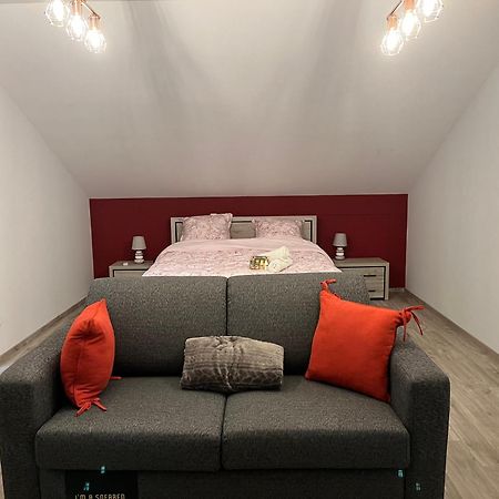 Lauralys Hotel Mons Kültér fotó