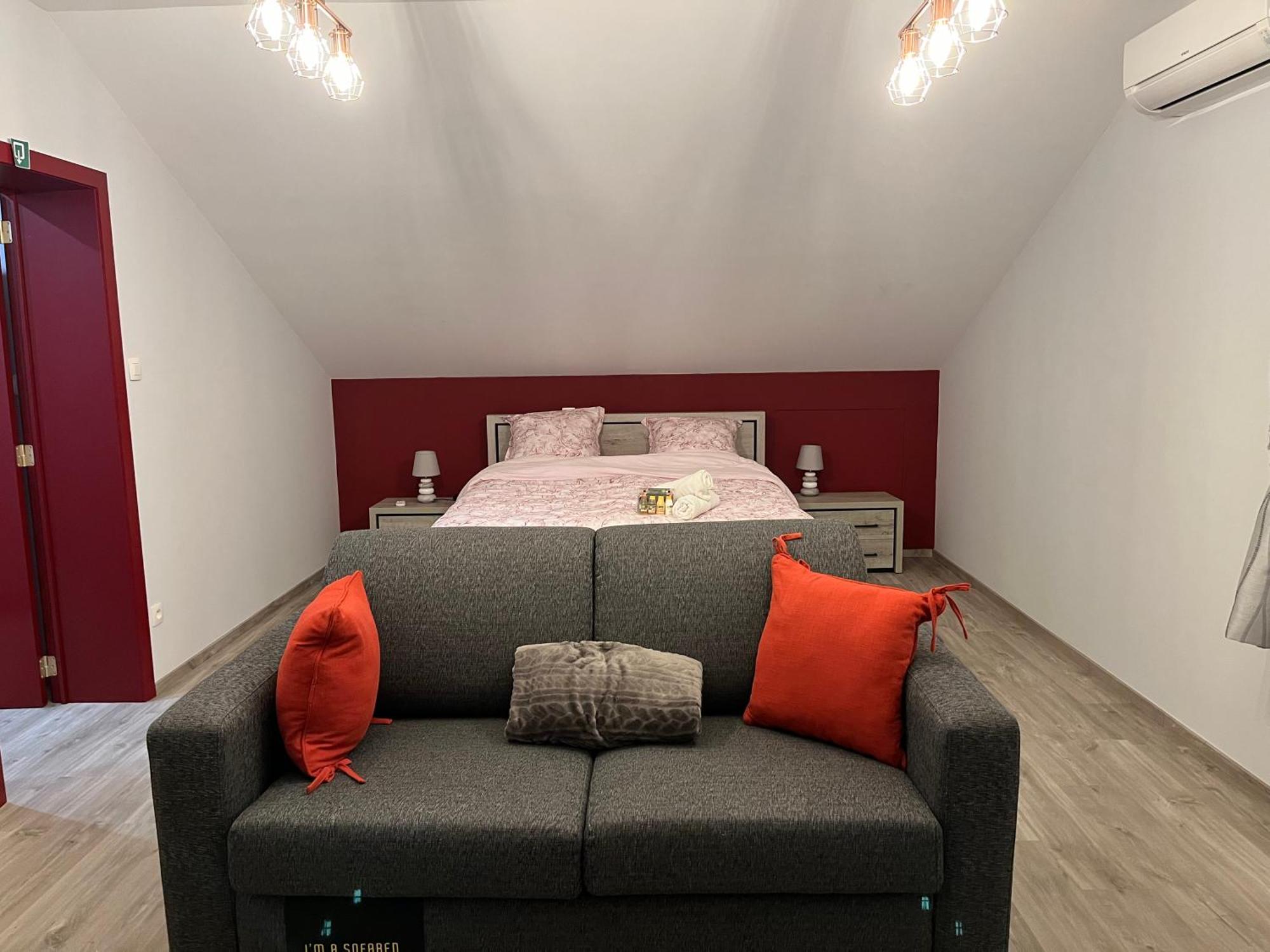 Lauralys Hotel Mons Kültér fotó